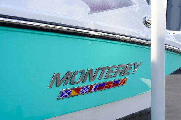 22ft Monterey Yacht For Sale