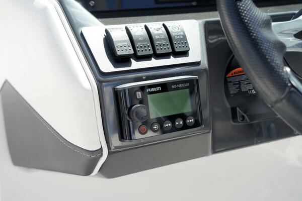 22ft Monterey Yacht For Sale