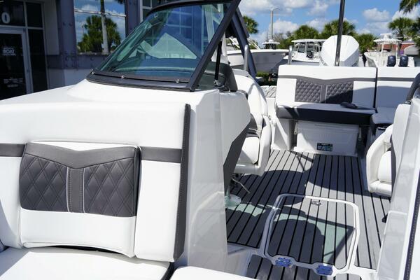 22ft Monterey Yacht For Sale