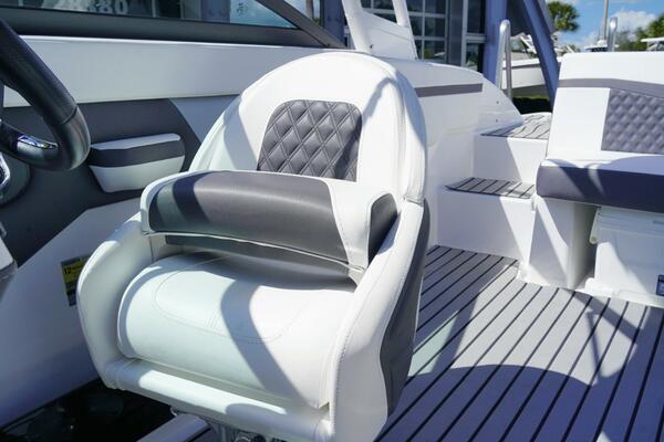 22ft Monterey Yacht For Sale