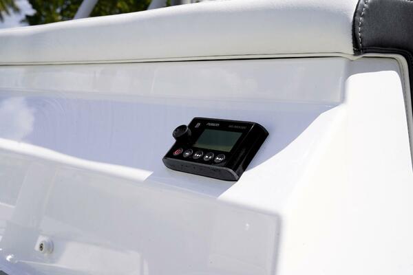 22ft Monterey Yacht For Sale