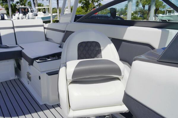 22ft Monterey Yacht For Sale