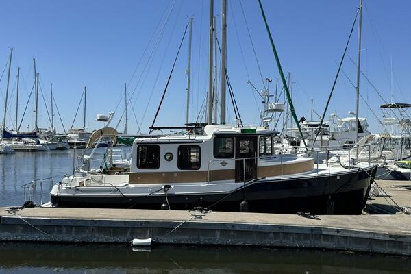 POINT AFT R 29ft Ranger Tugs Yacht For Sale