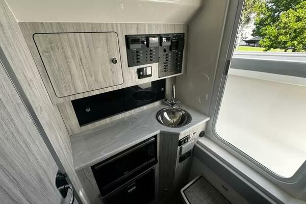 37ft Regulator Yacht For Sale