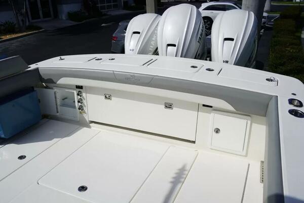 37ft Regulator Yacht For Sale