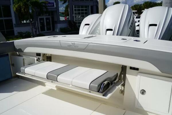 37ft Regulator Yacht For Sale