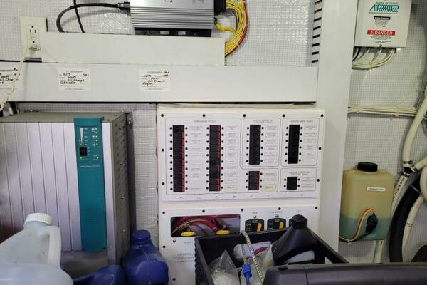 The Dark Side 48ft Sabre Yacht For Sale