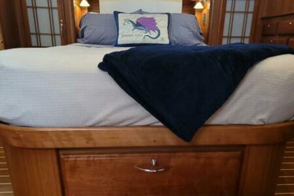 The Dark Side 48ft Sabre Yacht For Sale