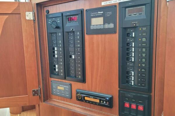 The Dark Side 48ft Sabre Yacht For Sale