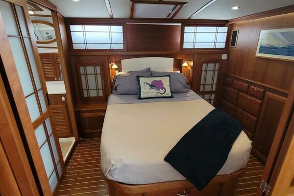 The Dark Side 48ft Sabre Yacht For Sale