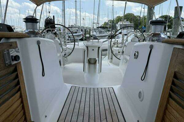 Beneteau 49 Yacht For Sale