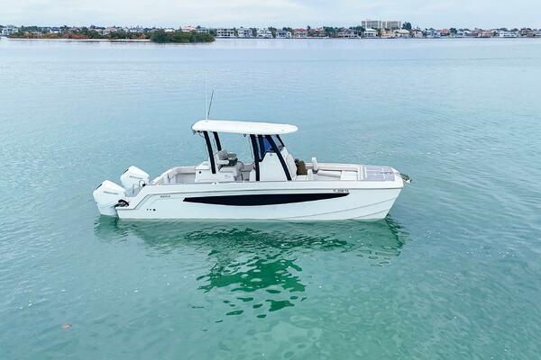 28ft Aquila Yacht For Sale