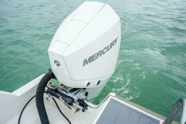 28ft Aquila Yacht For Sale