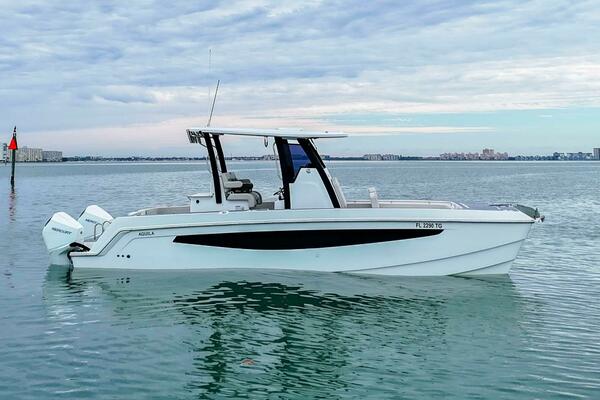 2022 Aquila 28 Molokai