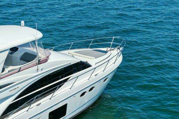 2016 Princess 60