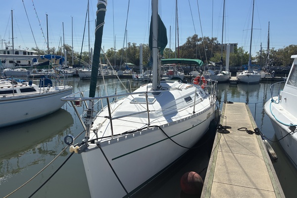 Tootie Ma 31ft Beneteau Yacht For Sale