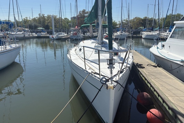 Tootie Ma 31ft Beneteau Yacht For Sale