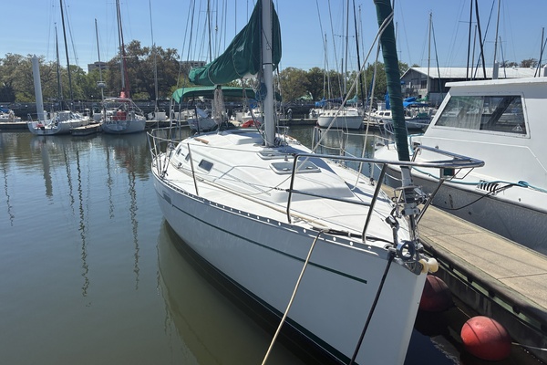 Tootie Ma 31ft Beneteau Yacht For Sale