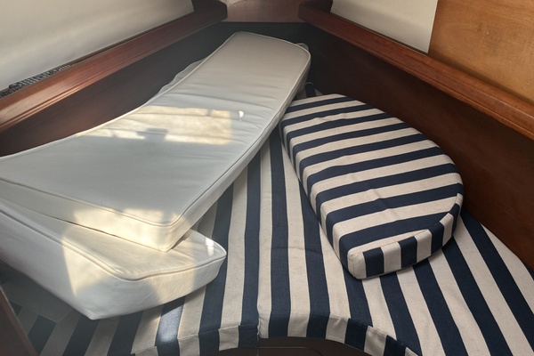 Tootie Ma 31ft Beneteau Yacht For Sale