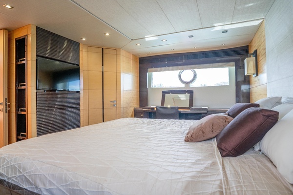 GEM 68ft Sunseeker Yacht For Sale