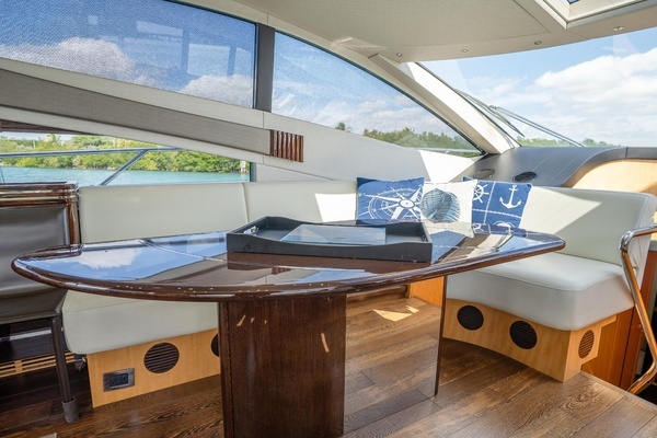 2014 Sunseeker 68