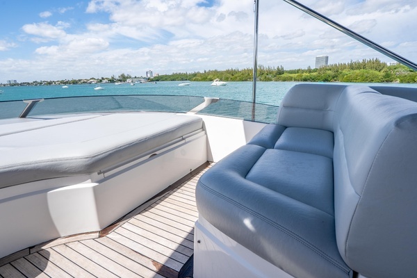 2014 Sunseeker 68