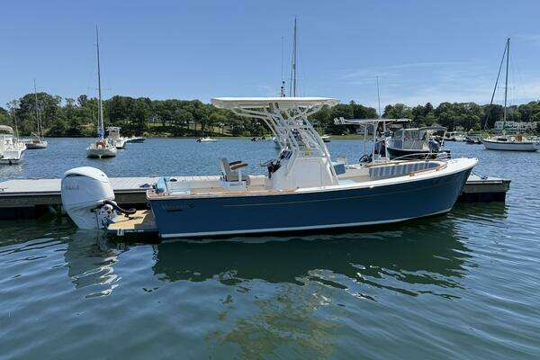 Photo of the 2017 Vanquish Bristol Harbor 23 CC "Vesper"