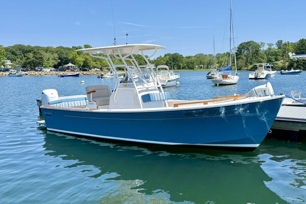 2017 Vanquish Bristol Harbor 23 CC