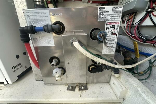 32ft Stamas Yacht For Sale