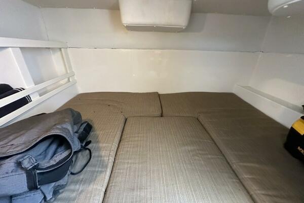 32ft Stamas Yacht For Sale