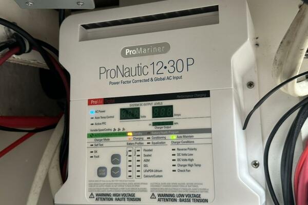 32ft Stamas Yacht For Sale