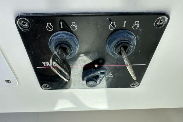 32ft Stamas Yacht For Sale