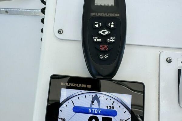 32ft Stamas Yacht For Sale