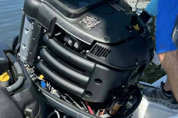 32ft Stamas Yacht For Sale