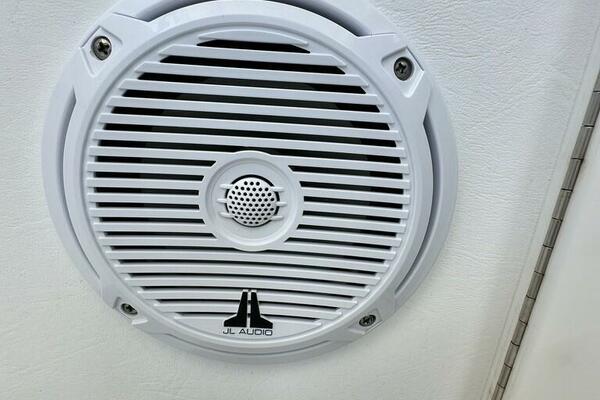 32ft Stamas Yacht For Sale