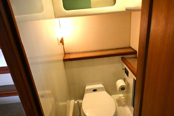 41ft Bayliner Yacht For Sale