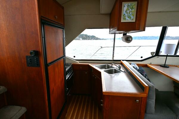 41ft Bayliner Yacht For Sale