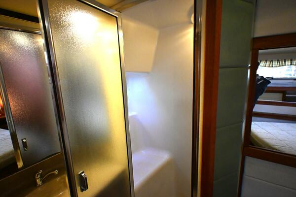 41ft Bayliner Yacht For Sale