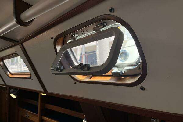 Lavranos 43 Yacht For Sale