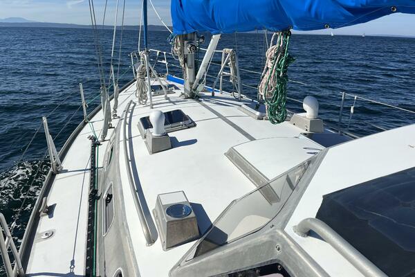 Barefoot 43ft Lavranos Yacht For Sale