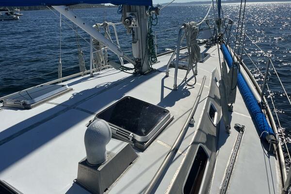 Barefoot 43ft Lavranos Yacht For Sale