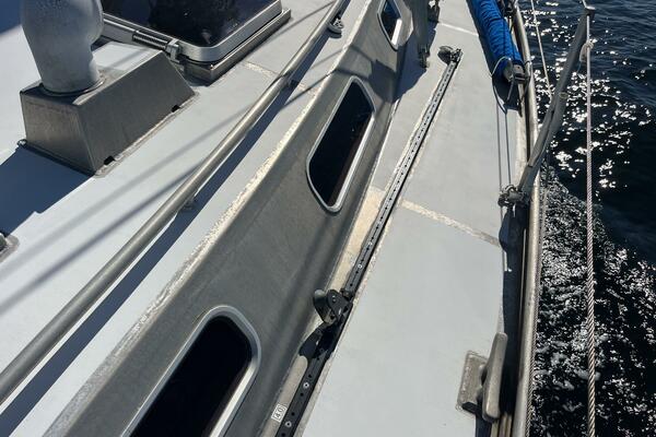 Barefoot 43ft Lavranos Yacht For Sale