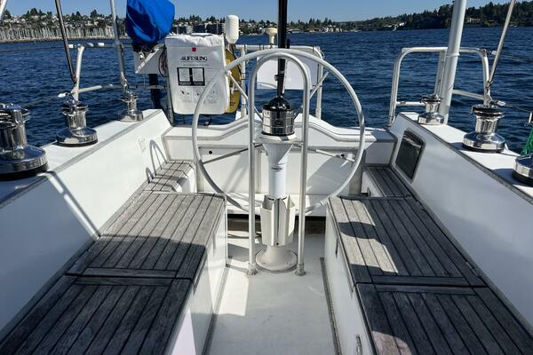 Barefoot 43ft Lavranos Yacht For Sale