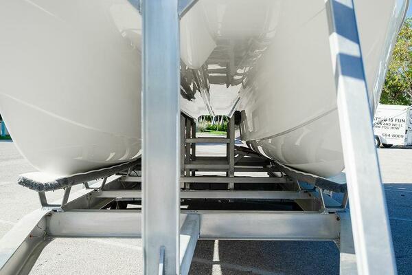 29ft World Cat Yacht For Sale