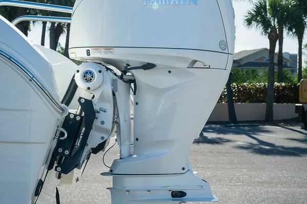 29ft World Cat Yacht For Sale