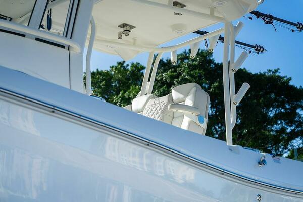 29ft World Cat Yacht For Sale