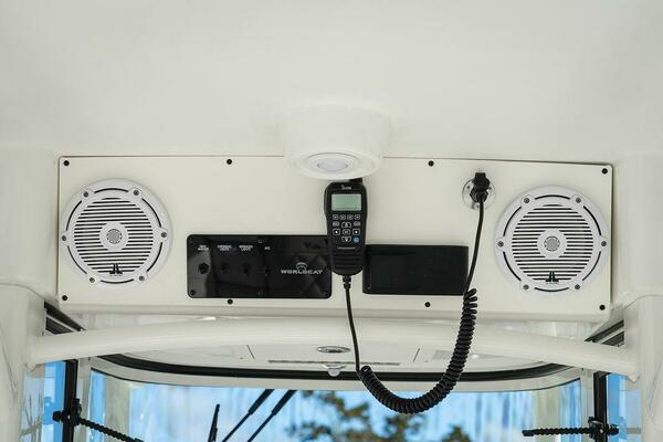 29ft World Cat Yacht For Sale