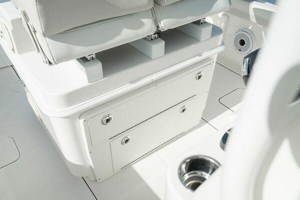 29ft World Cat Yacht For Sale