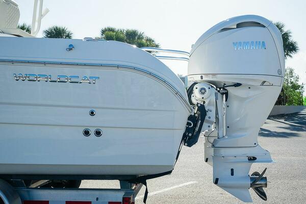 29ft World Cat Yacht For Sale