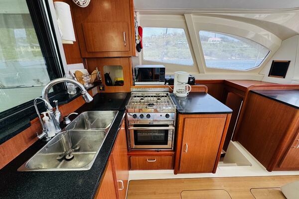 Buying Time 44ft Leopard Yacht For Sale
